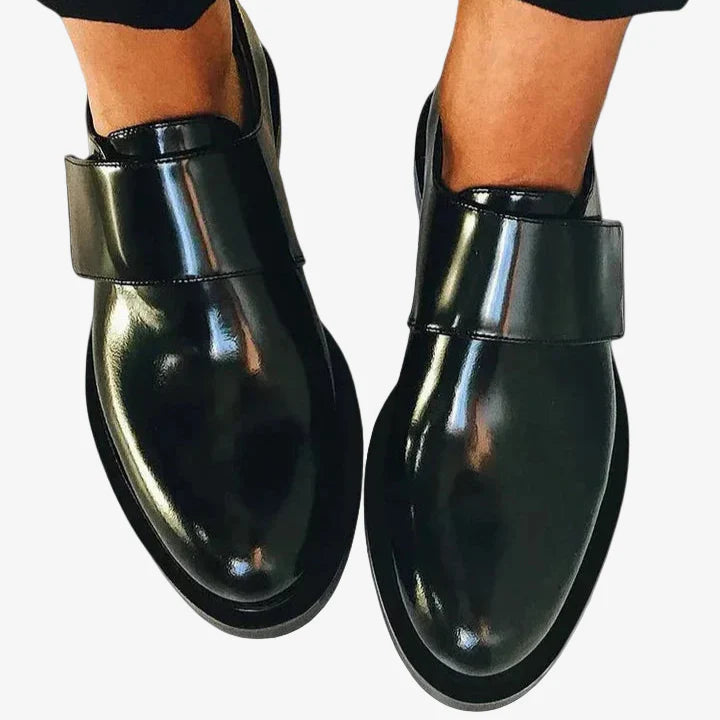 Ivareen™ Black Moccasins