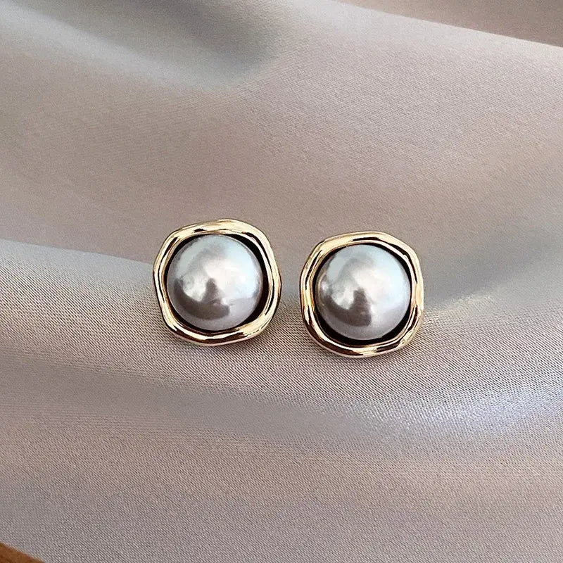 Esme™ pearl earrings