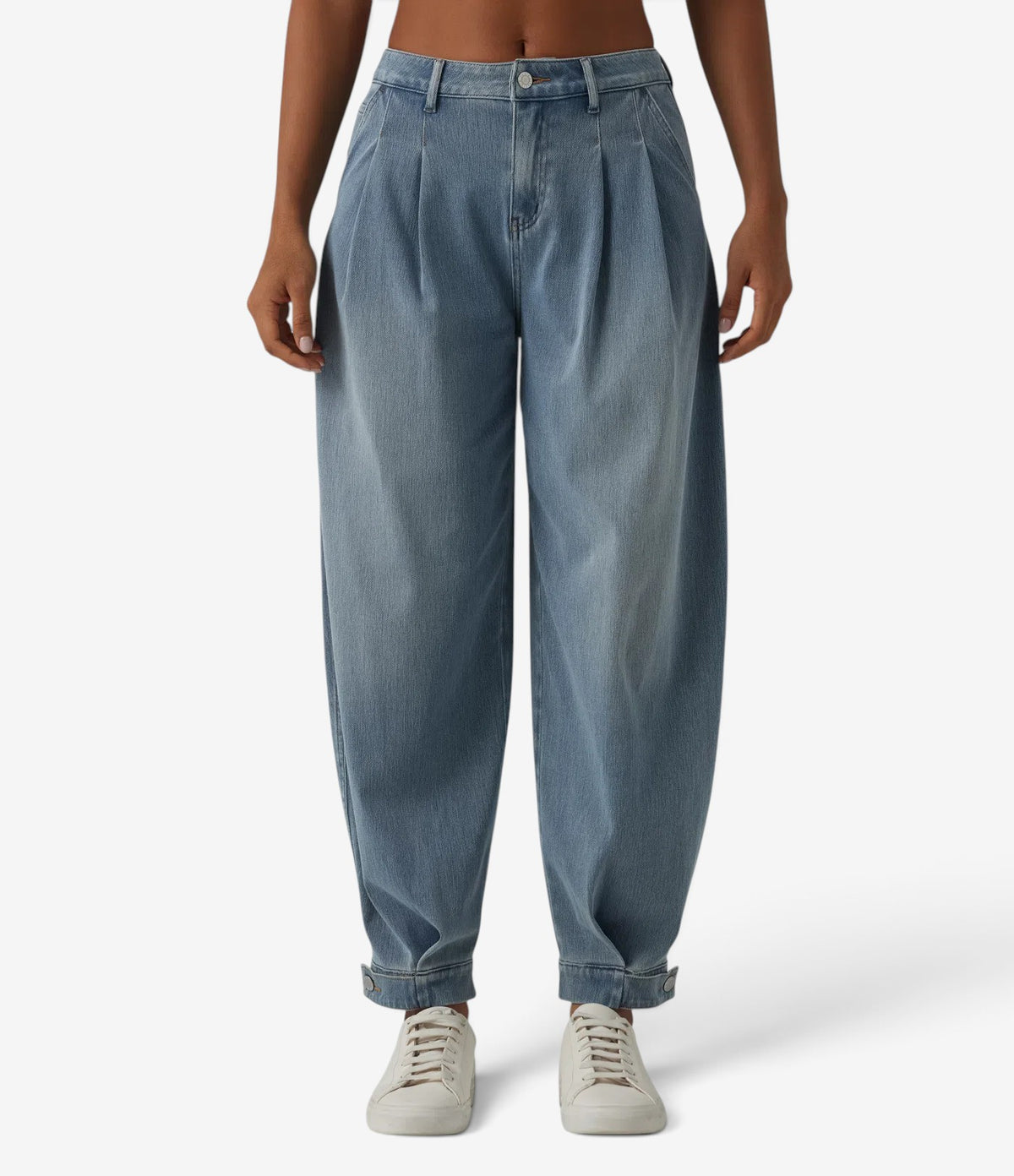 Hera™ Pleated denim jeans