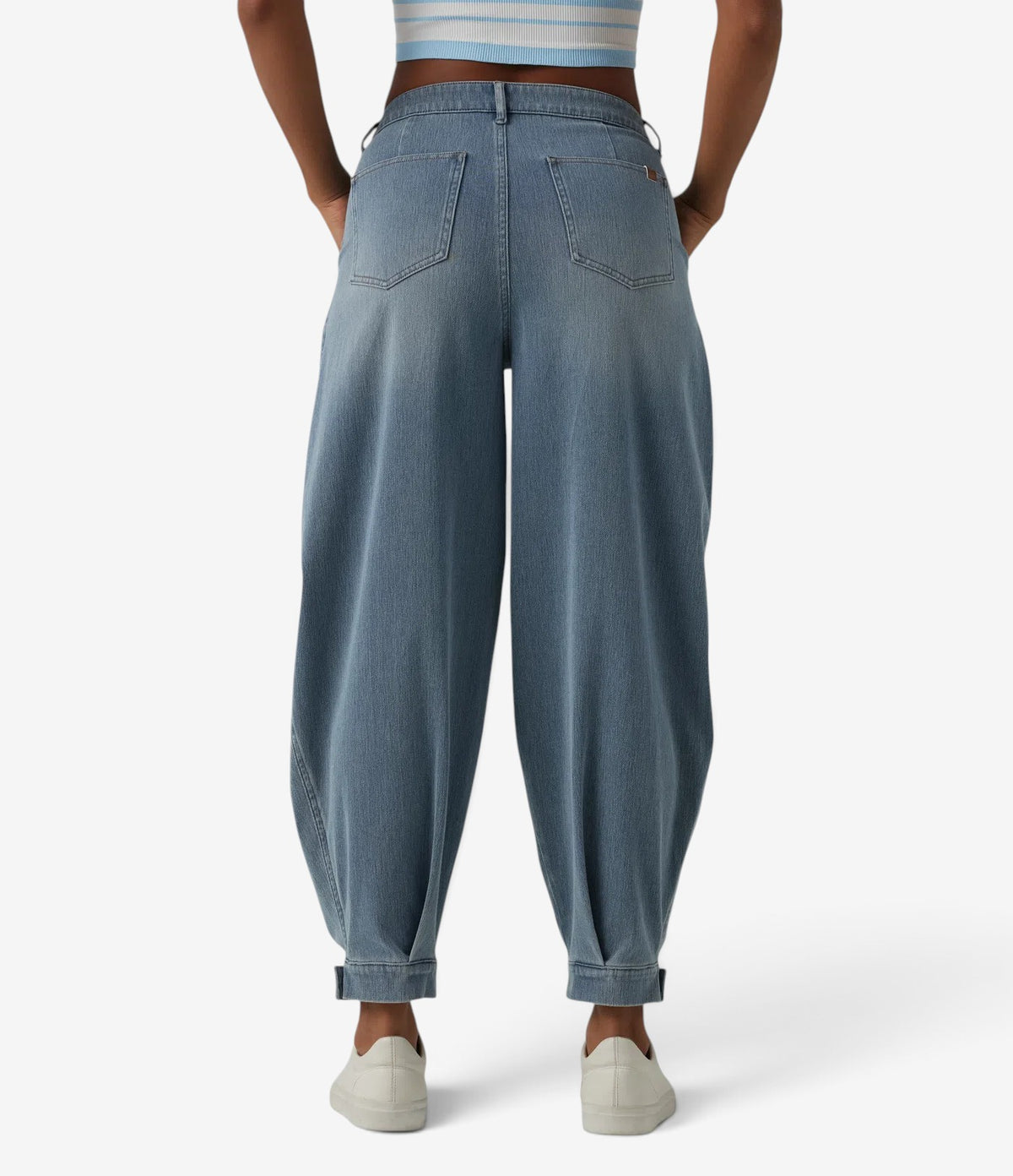 Hera™ Pleated denim jeans