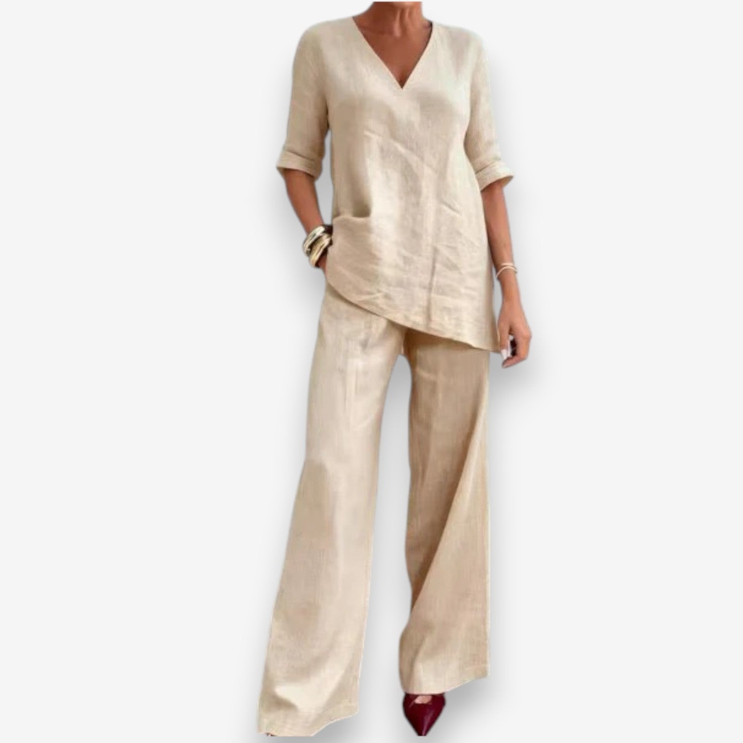 Alodia™ Elegant flowy blouse