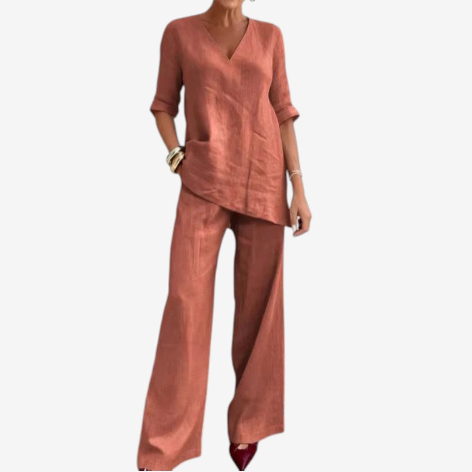 Alodia™ Elegant flowy blouse