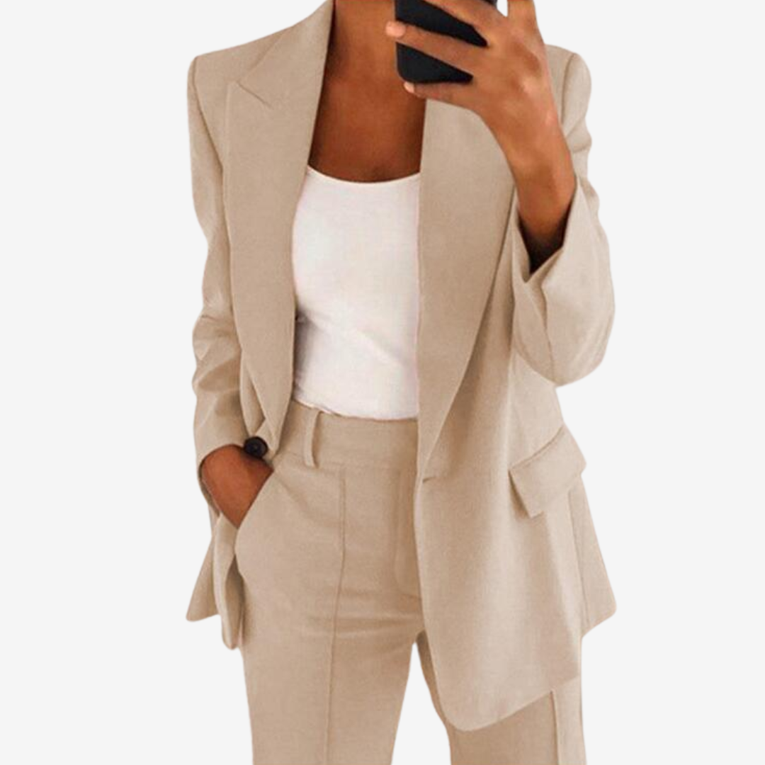 Léonora™ Two-Piece Set