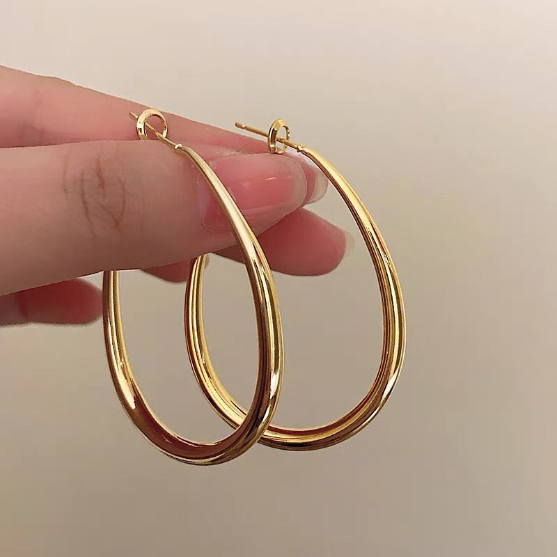 Denzel™ Gold Hoop Earrings