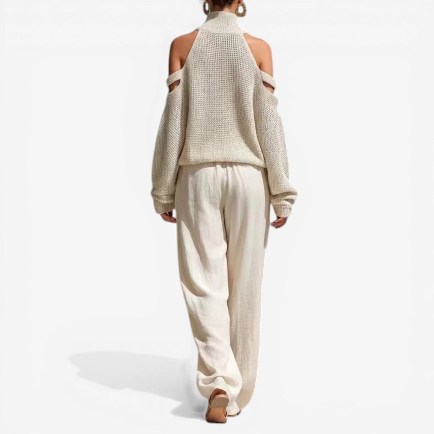 Neri™ Soft cut out sweater