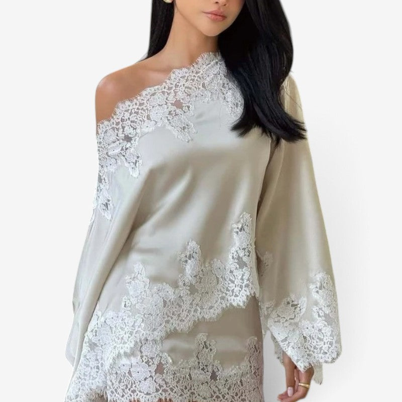 Xena™ Off shoulder lace dress