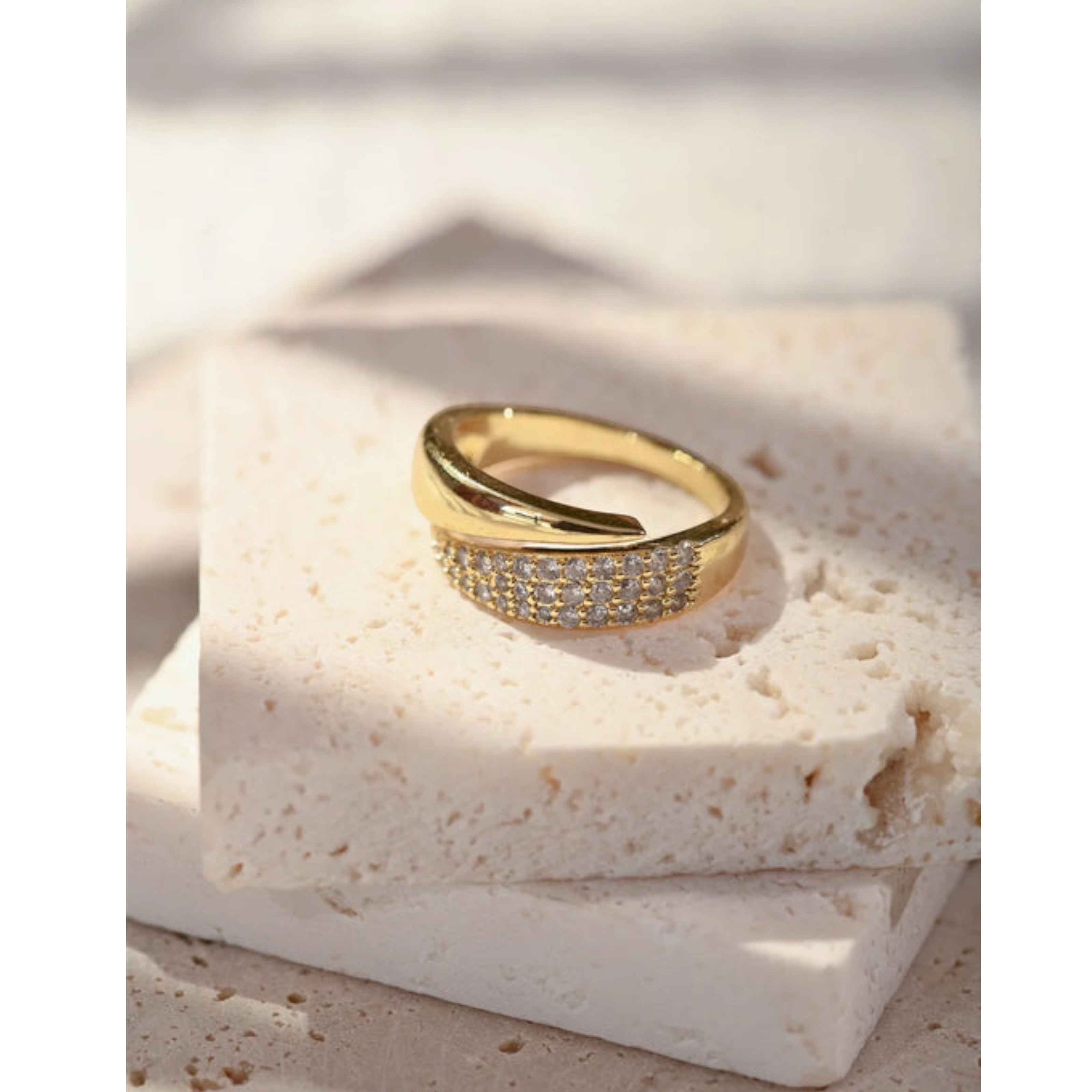 Angela™ Sparkling Accents